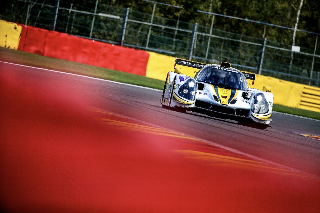 Morten kom på overarbejde bag rattet på den hvide Ligier.
(Foto: Xynamic)